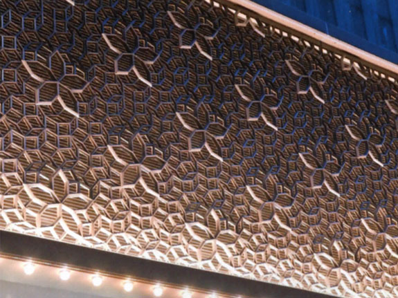 東京日比谷シャンテ　外壁パネル（アルミ鋳物）フッソ樹脂塗装　2017年